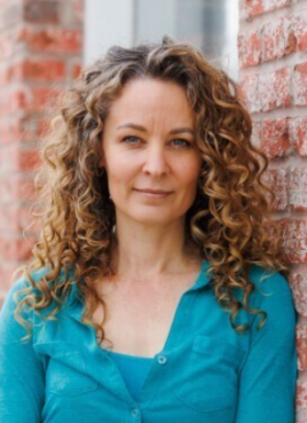 Portrait of April Foster, MSW
